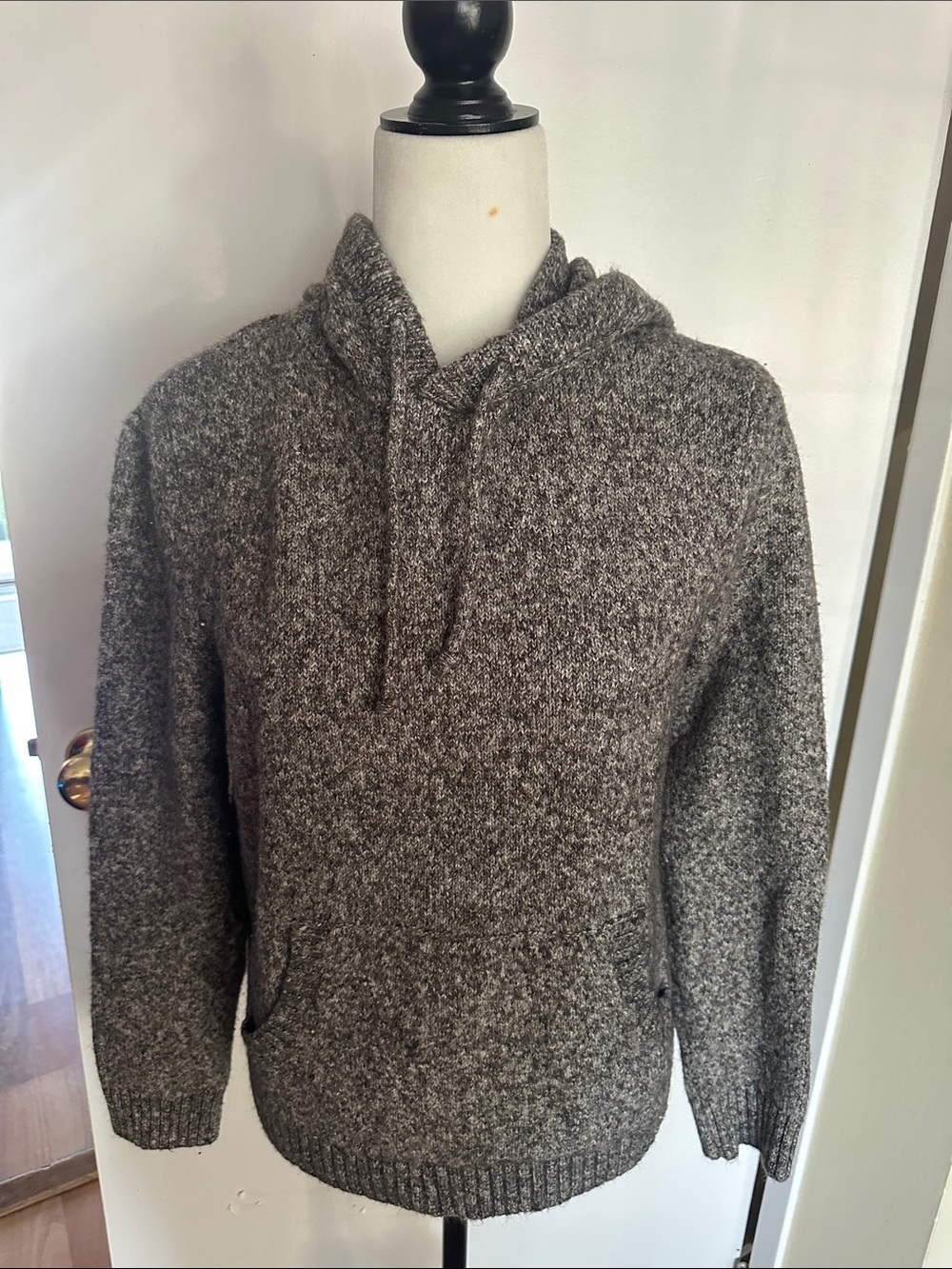 Old Navy Heathered Gray Hooded Sweater